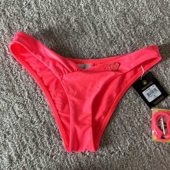 Push up top Hot pink Body glove bathing suit size small - Picture 6 of 7